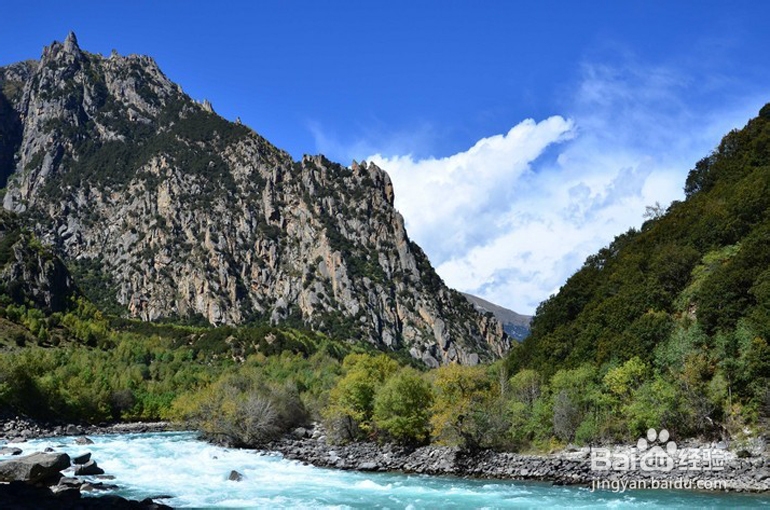白河峡谷漂流风景介绍
