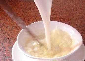 脸上出油怎么办,教你自制控油面膜