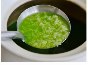 清热解暑的饮品——荷叶粥