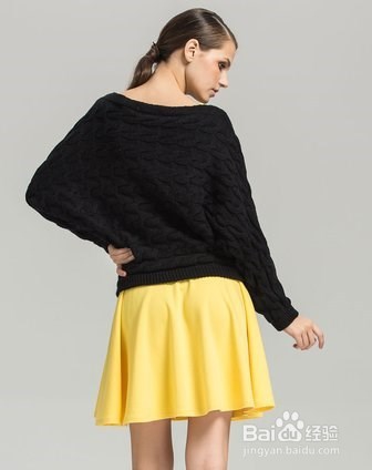 黑色毛衣应该如何搭配