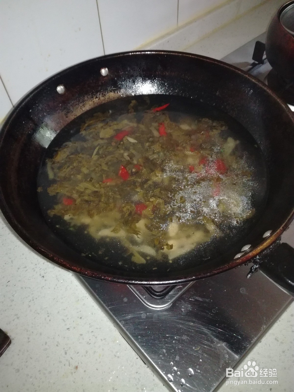 如何煮酸菜豆腐鱼？