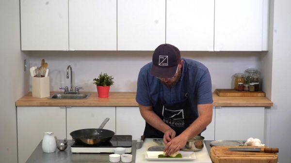 黄油煮加拿大大比目鱼