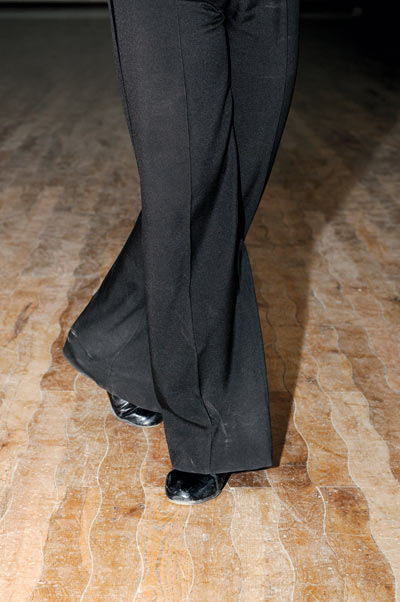 恰恰前进锁步技法剖析，五步让拉丁舞菜鸟变专家