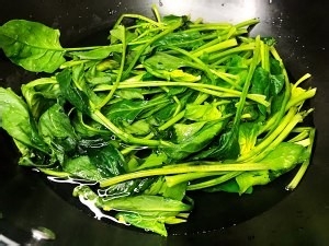 食补养生冬天吃的菠菜拌粉丝的做法