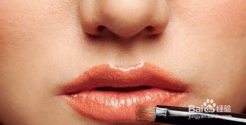 教你如何用金棕色眼影打造深邃华丽烟熏妆~