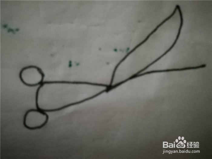 怎么样用简笔画画小金鱼