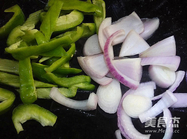 时蔬炒牛肉的做法