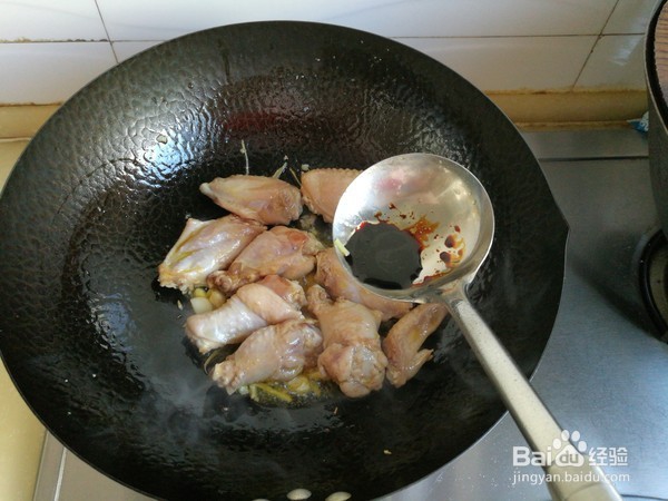 啤酒和鸡翅相遇