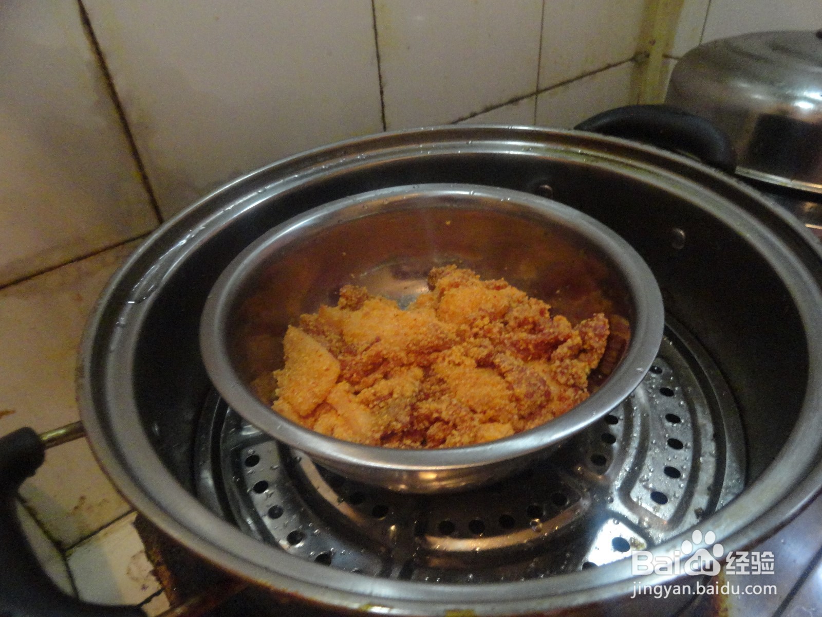 怎样制作南瓜粉蒸肉？