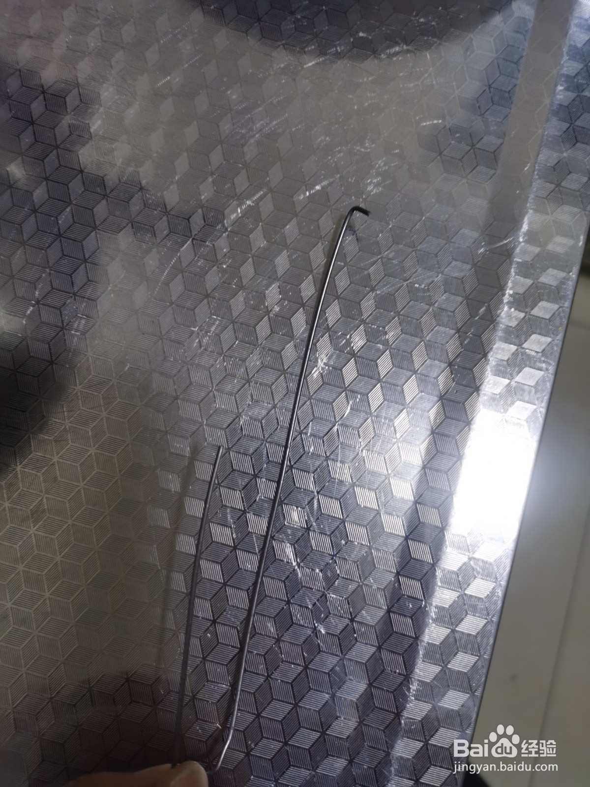 解决侧吸式抽油烟机接油槽脱落的方法