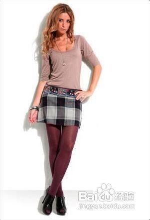 矮个女生如何穿衣搭配才显高,矮个穿衣搭配技巧