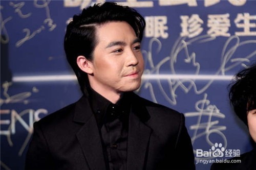 如何去除脸上的疤痕10个方法来帮你！