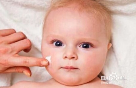 秋冬季用修复凝胶该怎么处理宝宝皮肤干燥问题？