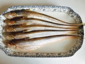 酒酿蒸刀鱼的做法