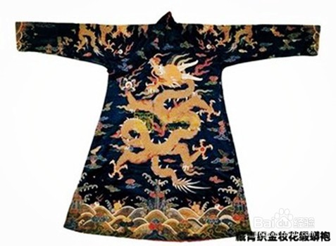 ”戏剧“倾城赋精美的服饰生涯