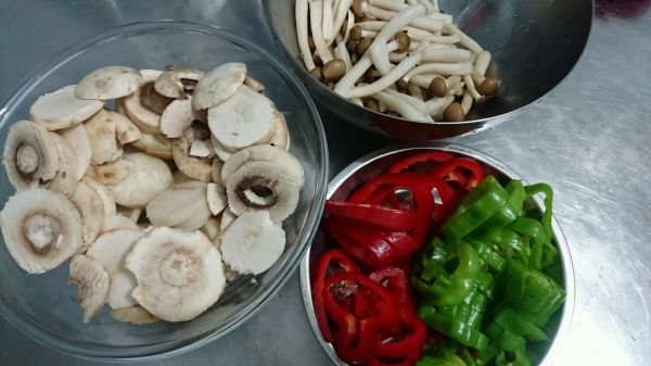 蚝油杏鲍菇口蘑