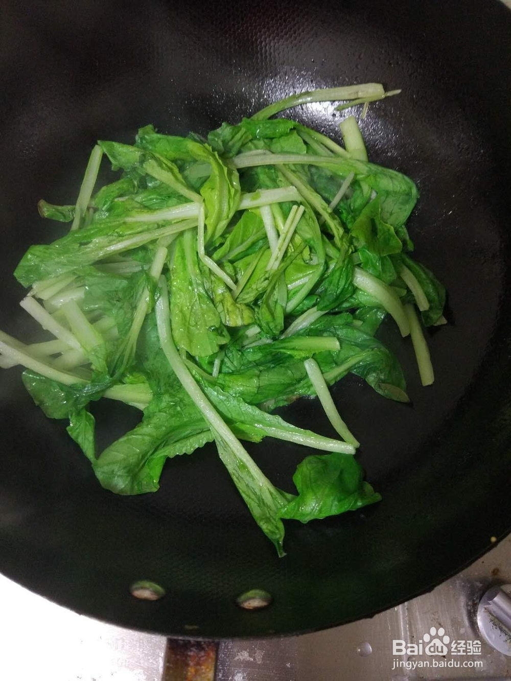 如何做清炒小白菜。