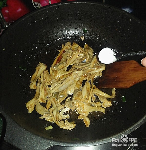 好吃的青椒炒肚片