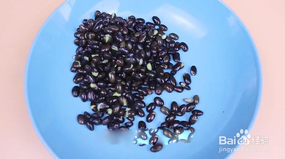 黑豆怎样吃才能发挥它的功效