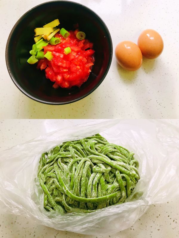 西红柿煎蛋菠菜面