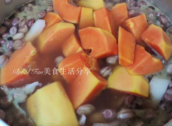 木瓜椰子花生滋补汤