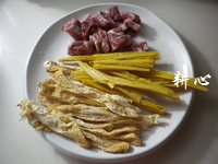竹荪腐竹排骨煲