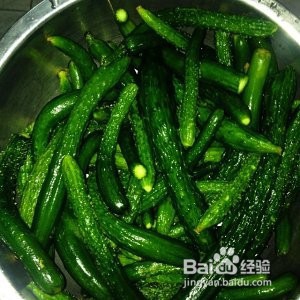 养生食补腌制小黄瓜的做法