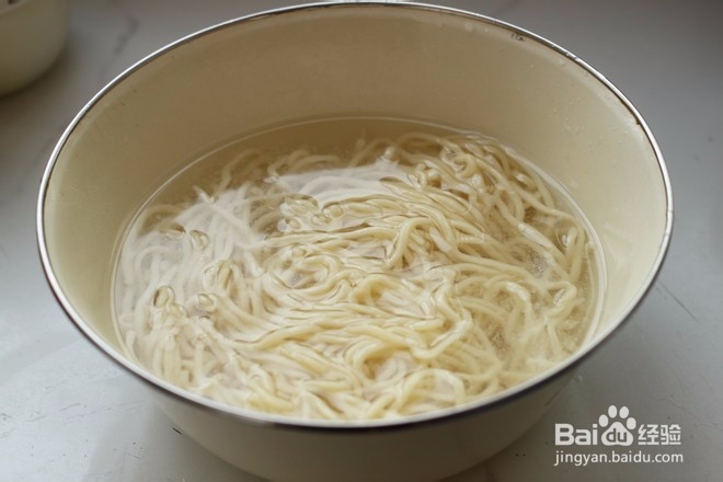 牛排番茄面早餐的做法