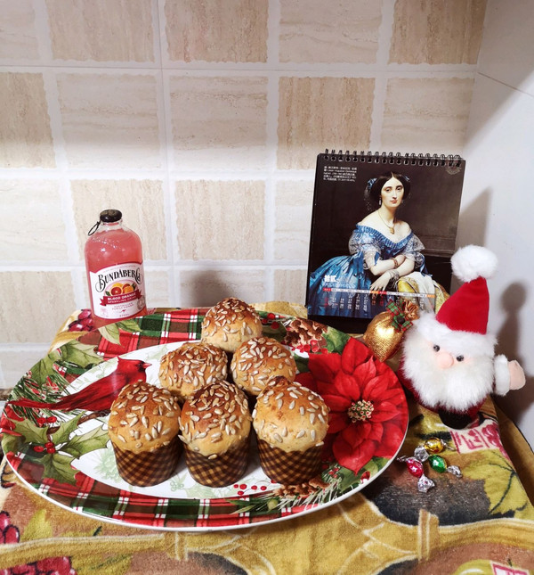 葡萄干核桃仁面包