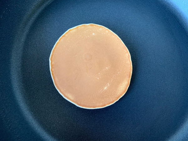 松饼奶油草莓抱抱卷