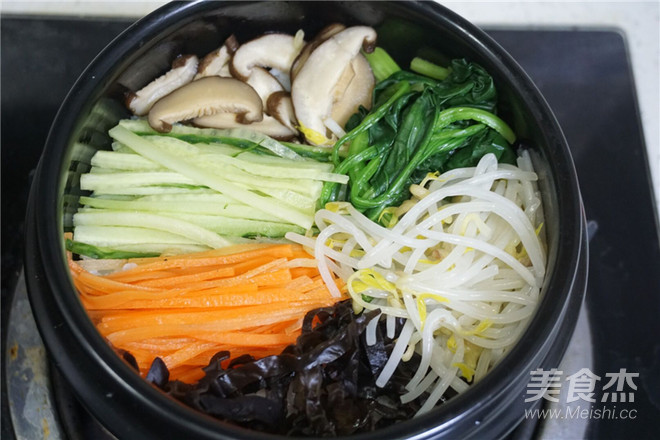 石锅拌饭的做法