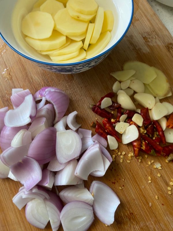 爆炒香辣鱿鱼锅巴