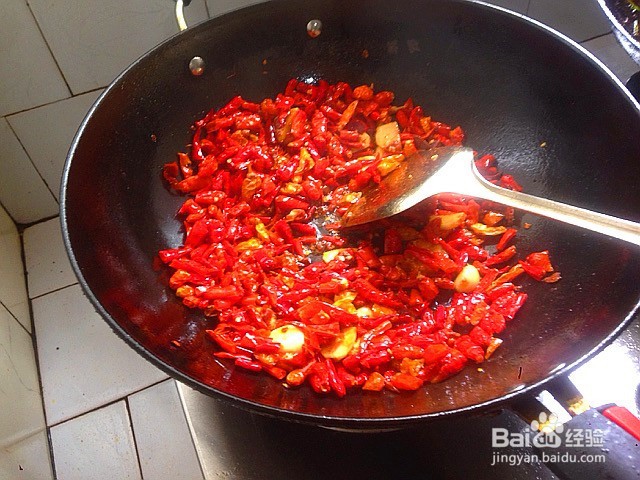 干锅鸡翅的做法