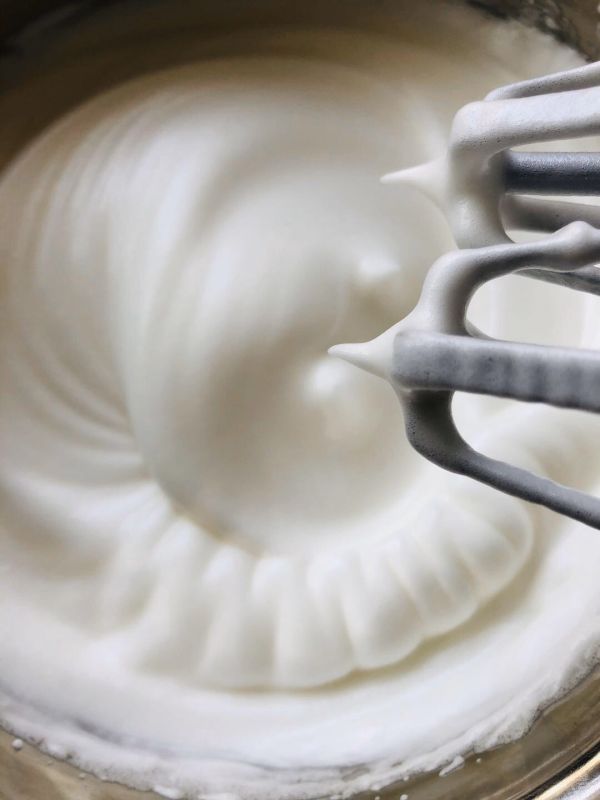 八寸中空戚风蛋糕