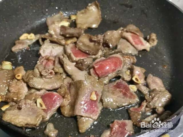 怎样在家自制芹菜泡椒牛肉