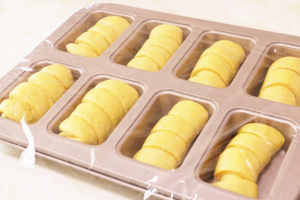 南瓜肉松芝麻包