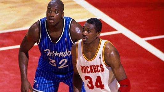 打篮球分为几个位置来打，各个位置的主要作用是什么