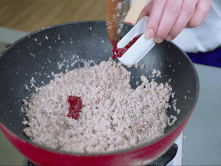 豌豆杂酱面怎么做?