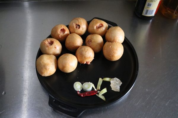 红烧油面筋塞肉