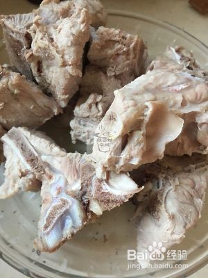 食补佳品冬日暖胃玉米脊骨汤的做法