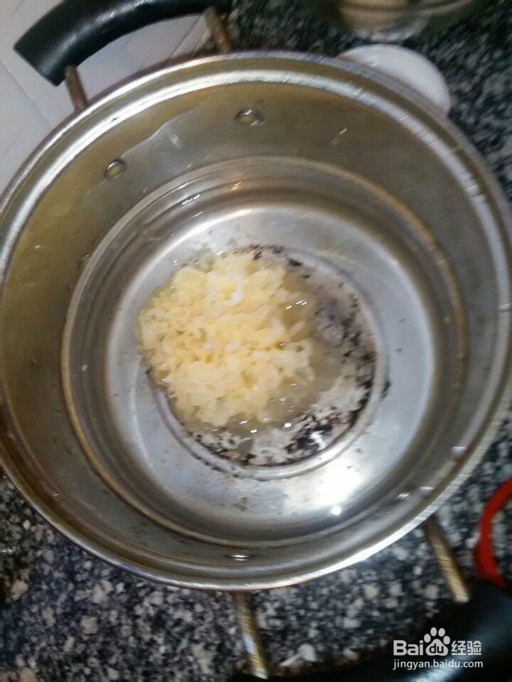 周末的营养餐红枣银耳莲子汤