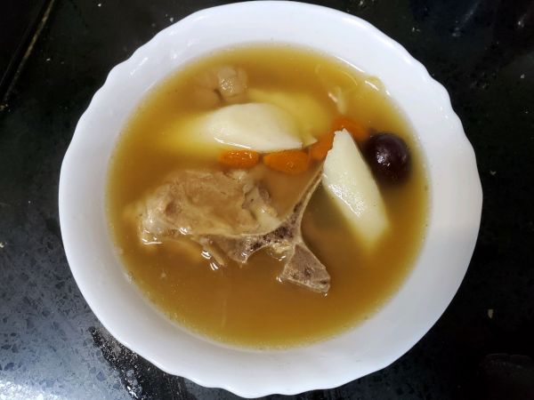 淮山枸杞骨头汤