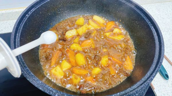 番茄土豆炖牛腩