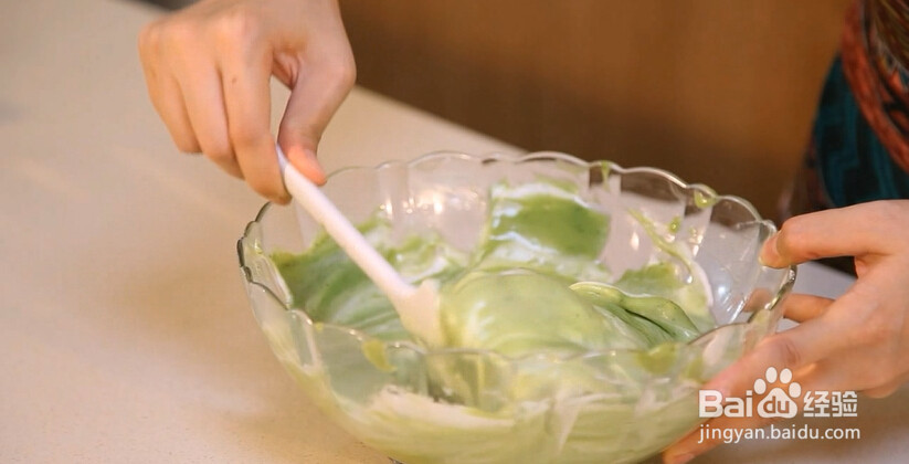 抹茶戚风蛋糕卷的做法