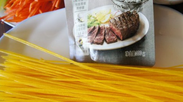 如何制作黑椒肉丝意面