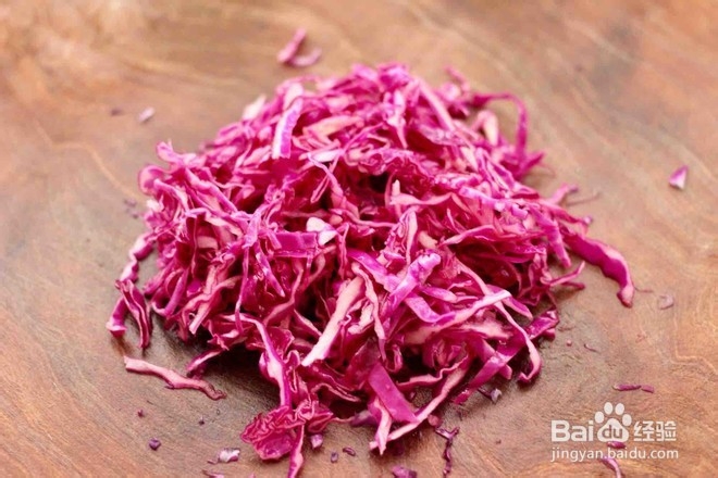 红椰菜扇贝饺子的做法