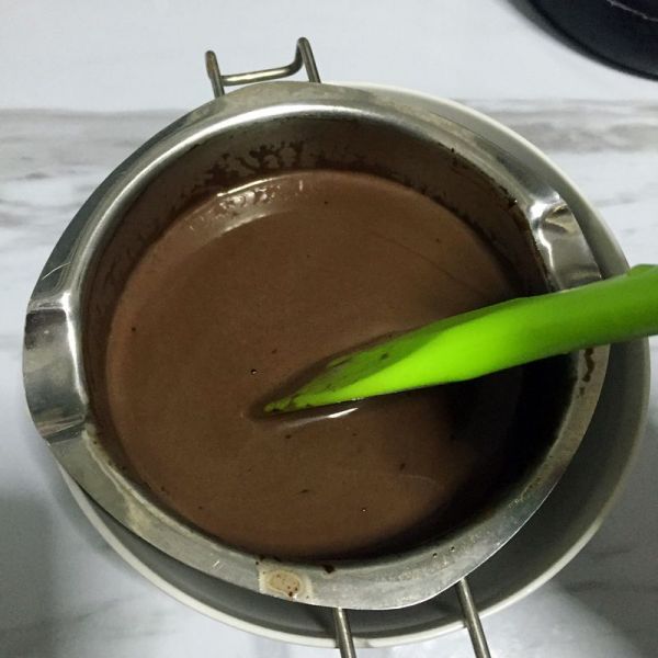 巧克力淋面蛋糕