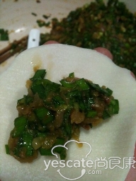 让人赞不绝口的韭菜榨菜鲅鱼水饺