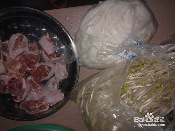鸡肉河粉的做法