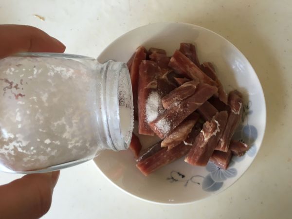 黑椒洋葱青椒炒牛肉